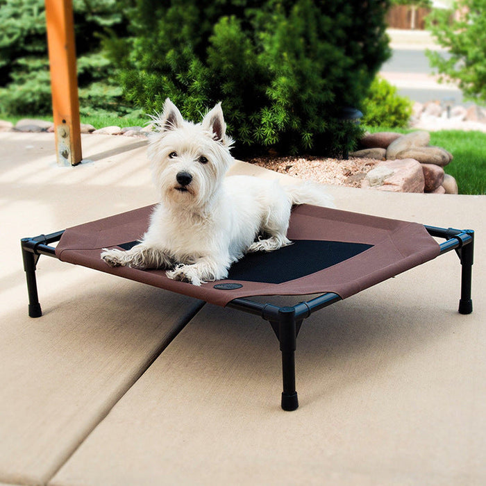 Moisture-proof removable washable pet bed for dogs made of Oxford cloth.