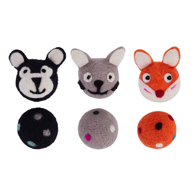 Colorful felt stretch ball cat toy with animal faces and bell, interactive pet chew toy.